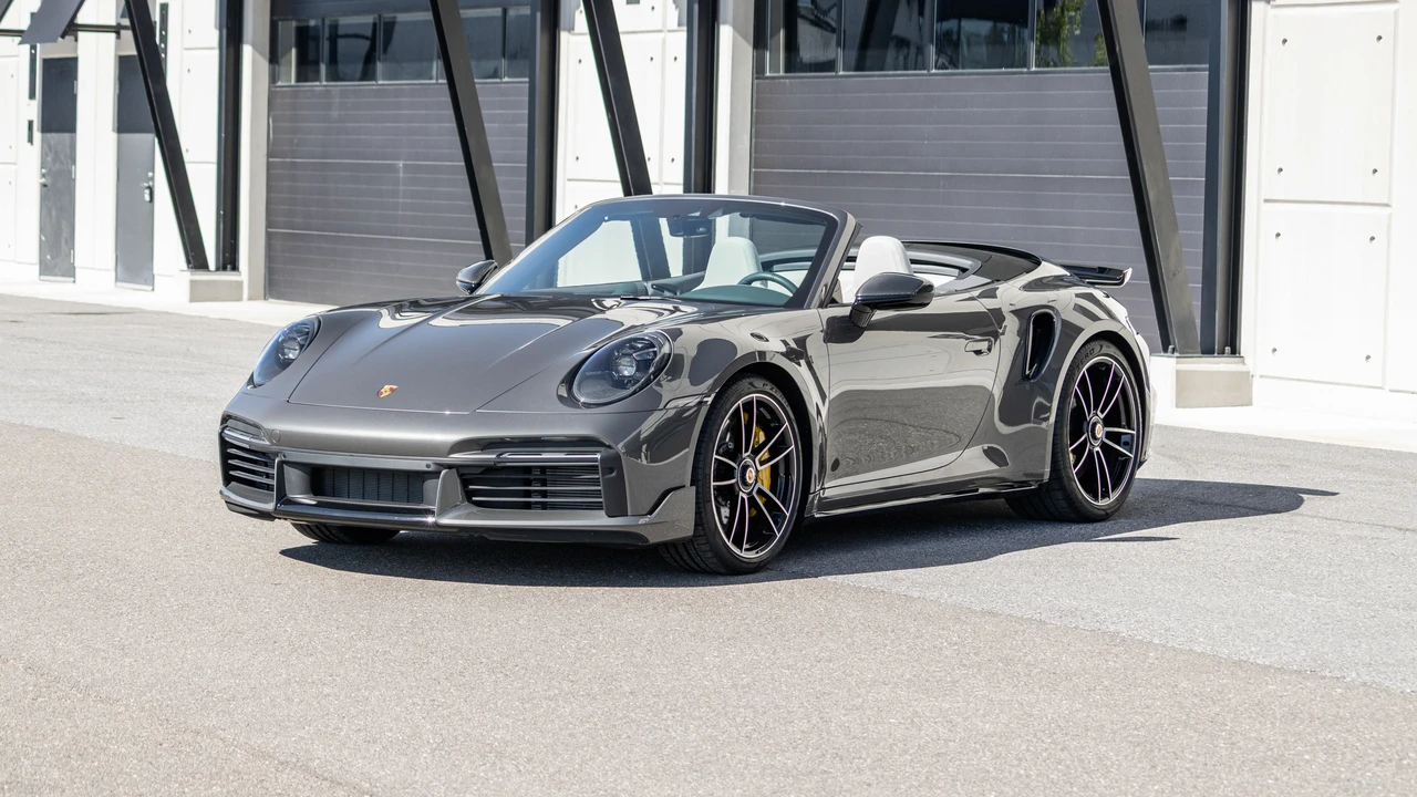 2022 Porsche 992 Turbo S - Image 17 of 31