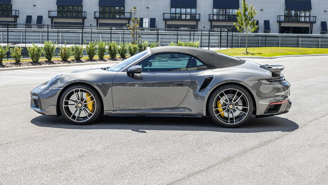 2022 Porsche 992 Turbo S - Image 16 of 31