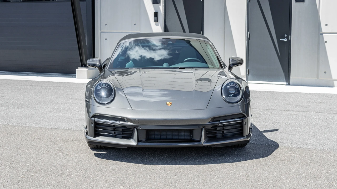 2022 Porsche 992 Turbo S - Image 10 of 31