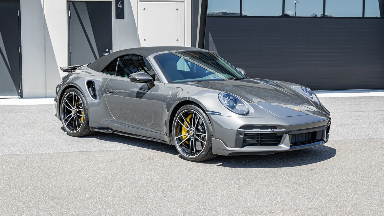2022 Porsche 992 Turbo S - Image 11 of 31