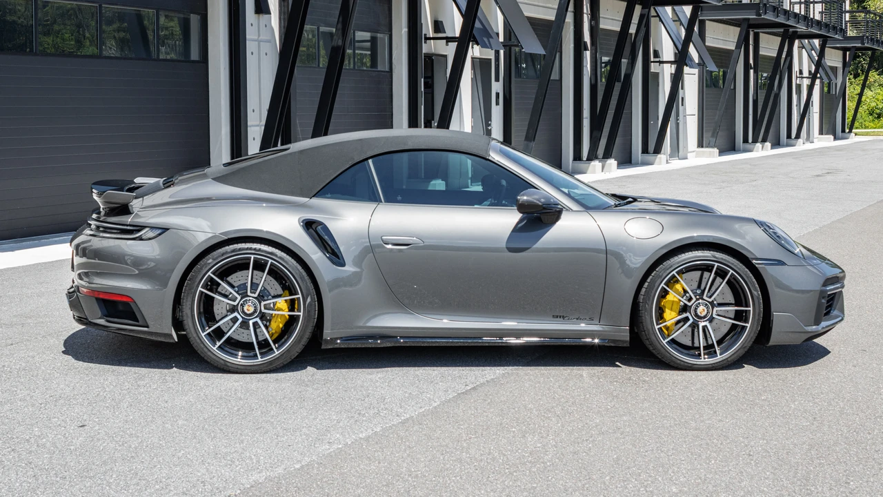 2022 Porsche 992 Turbo S - Image 12 of 31