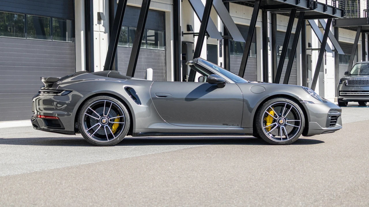 2022 Porsche 992 Turbo S - Image 4 of 31