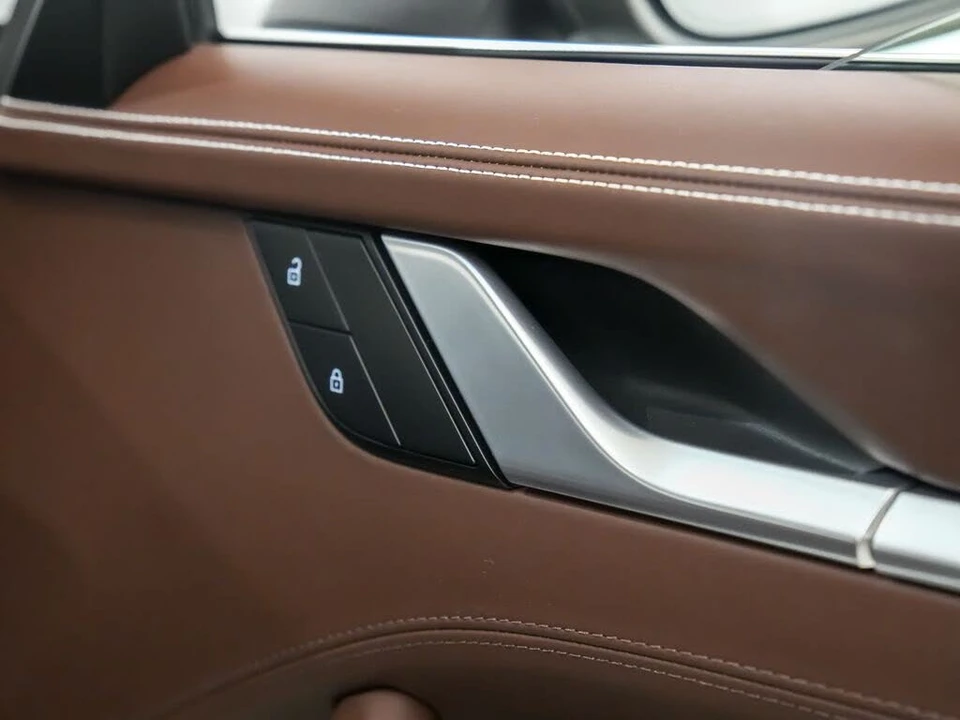 2022 Porsche 992 Turbo S - Image 15 of 31
