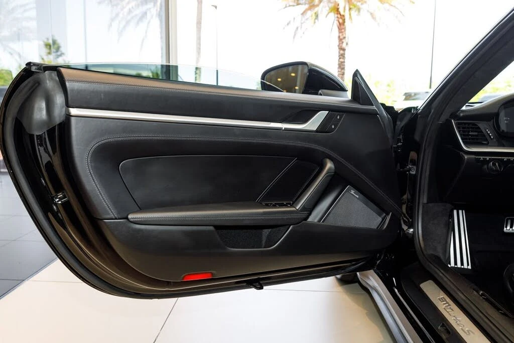 2022 Porsche 992 Turbo S - Image 19 of 31