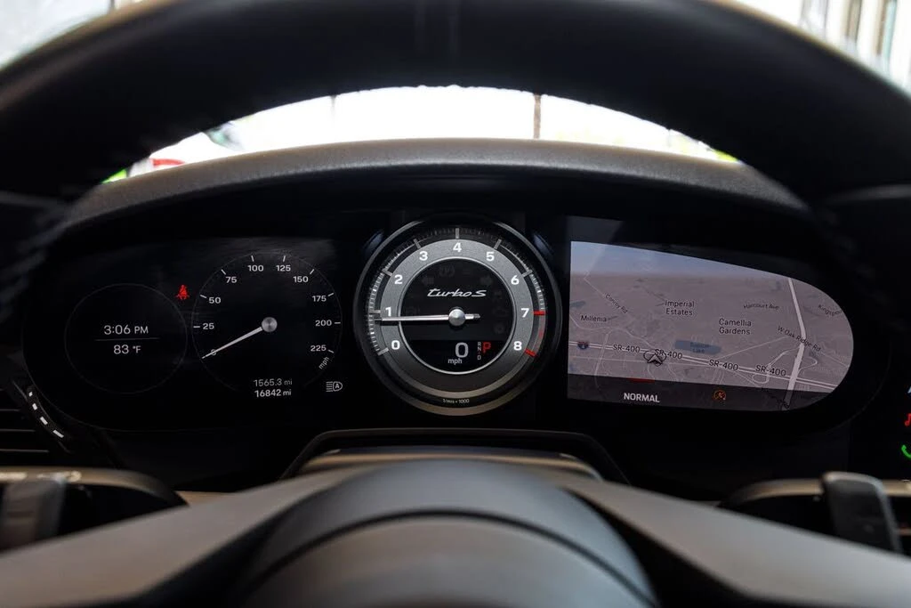 2022 Porsche 992 Turbo S - Image 28 of 31