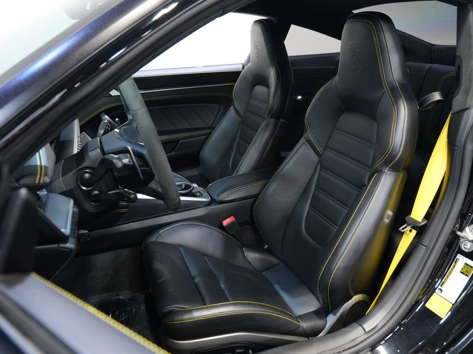 2022 Porsche 992 Turbo S - Image 28 of 31
