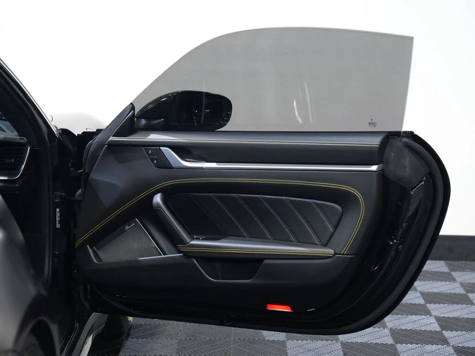 2022 Porsche 992 Turbo S - Image 25 of 31