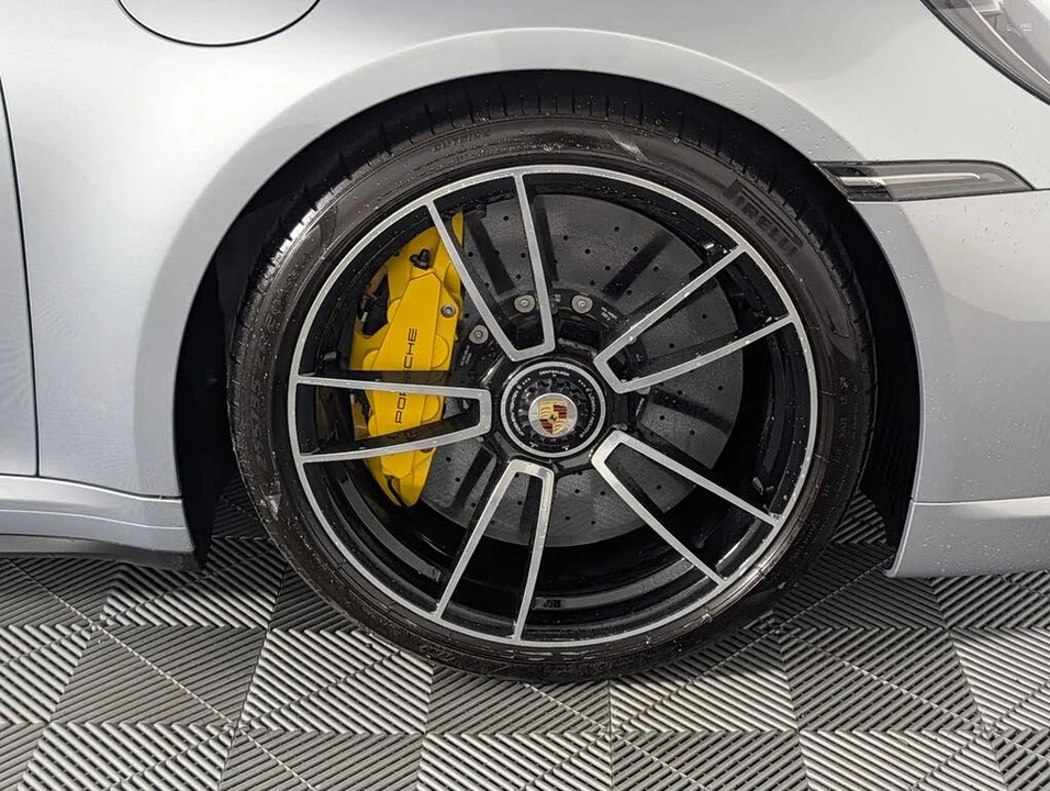 2022 Porsche 992 Turbo S - Image 15 of 31