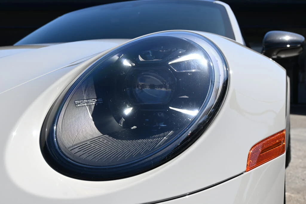 2022 Porsche 992 Turbo S - Image 18 of 31