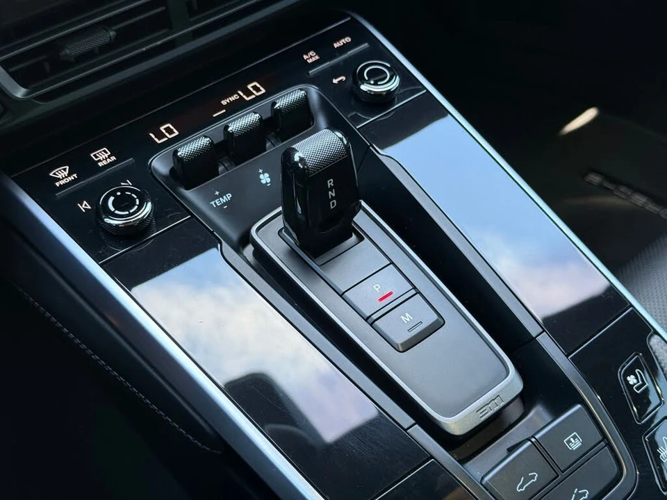 2022 Porsche 992 Turbo S - Image 24 of 31