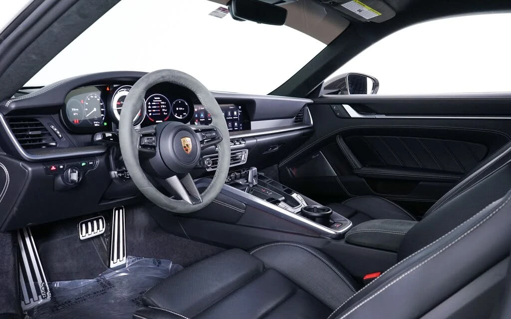 2022 Porsche 992 Turbo S - Image 22 of 29