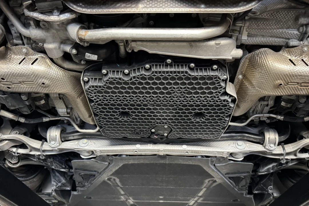 2022 Porsche 992 Turbo S - Image 7 of 8