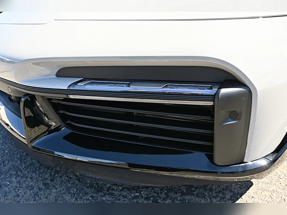 2022 Porsche 992 Turbo S - Image 19 of 31