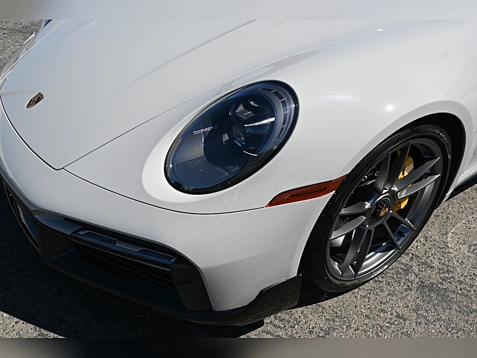2022 Porsche 992 Turbo S - Image 17 of 31
