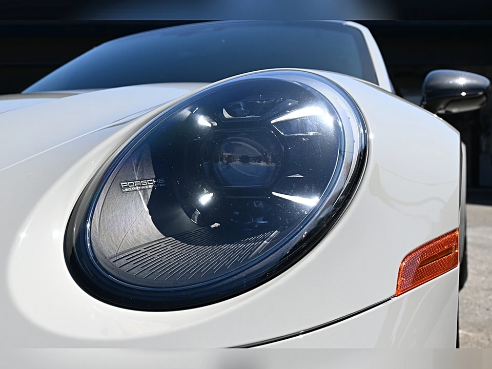 2022 Porsche 992 Turbo S - Image 18 of 31