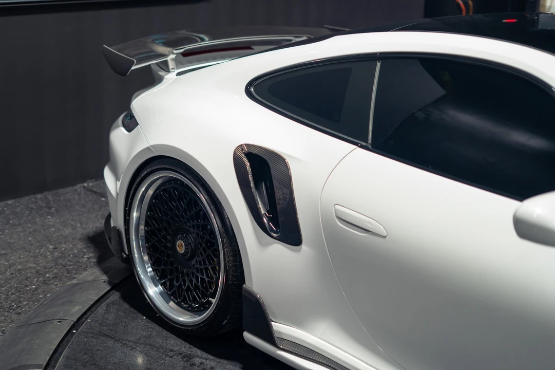 2022 Porsche 992 Turbo S - Image 13 of 31