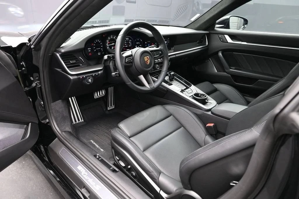2022 Porsche 992 Turbo S - Image 4 of 5