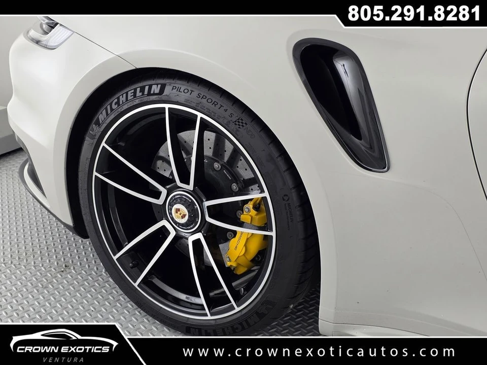 2022 Porsche - Image 14 of 31