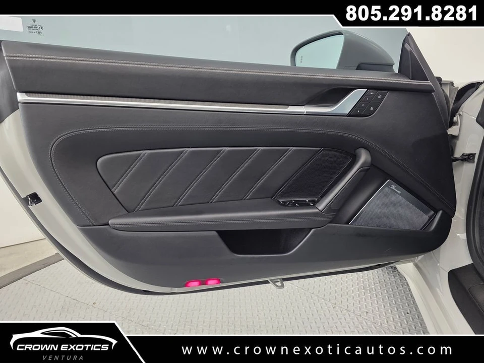 2022 Porsche - Image 29 of 31