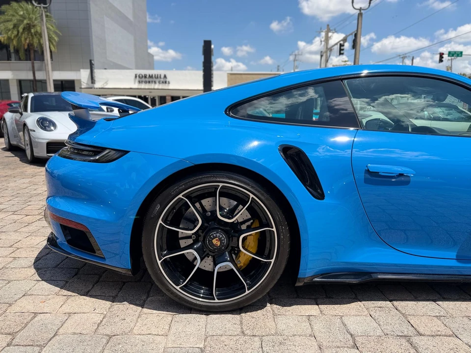 2022 Porsche 992 Turbo S - Image 25 of 31