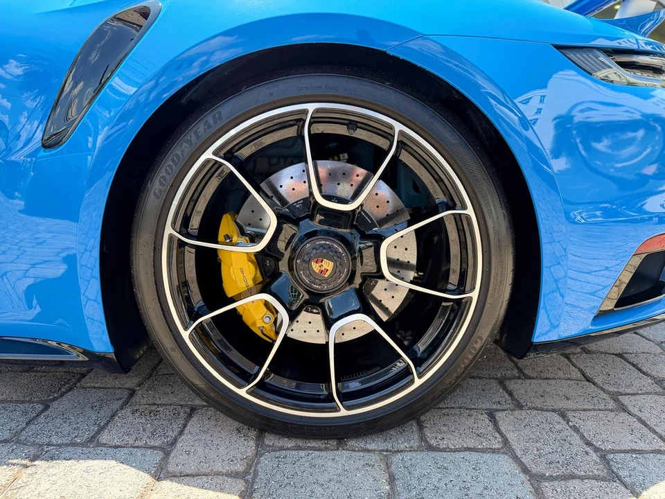 2022 Porsche 992 Turbo S - Image 27 of 31