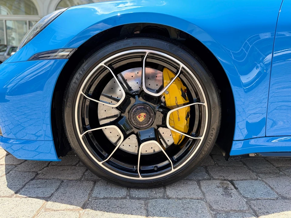 2022 Porsche 992 Turbo S - Image 26 of 31