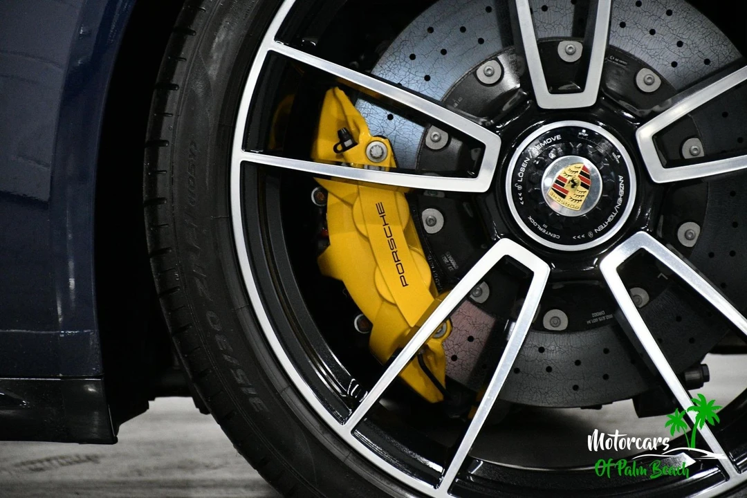 2022 Porsche - Image 10 of 31