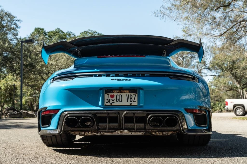 2022 Porsche - Image 18 of 31