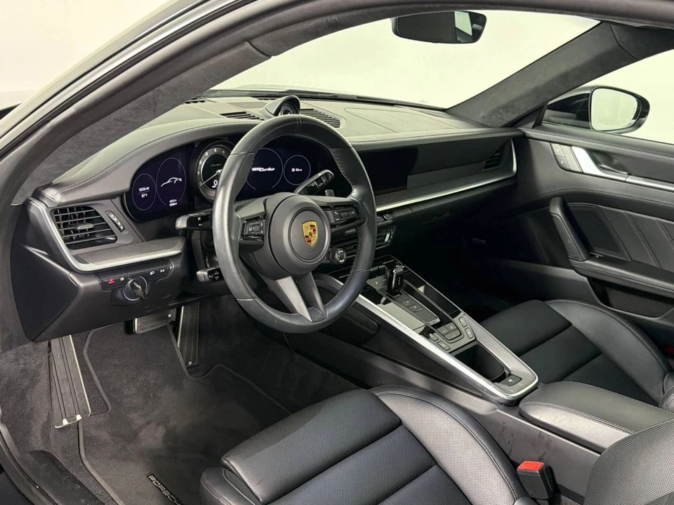 2022 Porsche 992 Turbo - Image 4 of 5