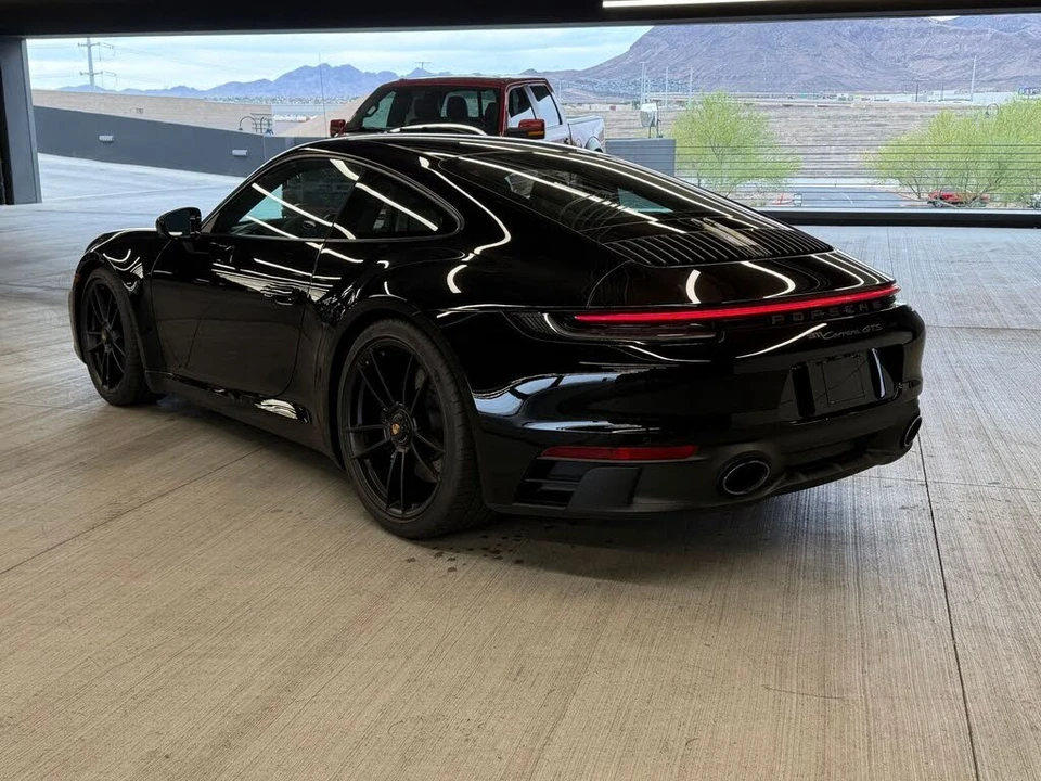 2022 Porsche 992 Carrera - Image 3 of 8