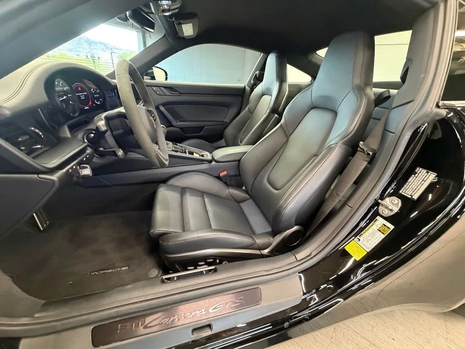 2022 Porsche 992 Carrera - Image 7 of 8