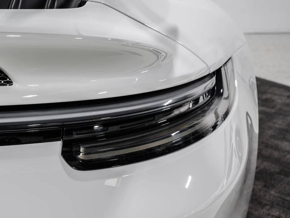 2022 Porsche 992 Carrera - Image 27 of 31