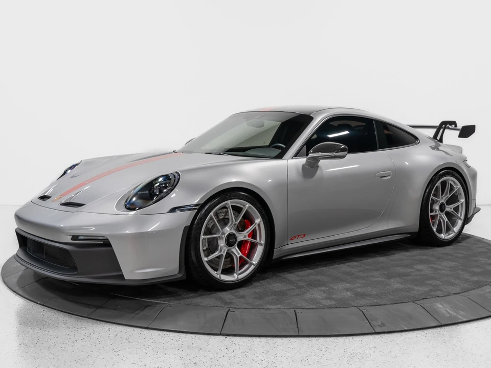2022 Porsche 911 - Image 2 of 31