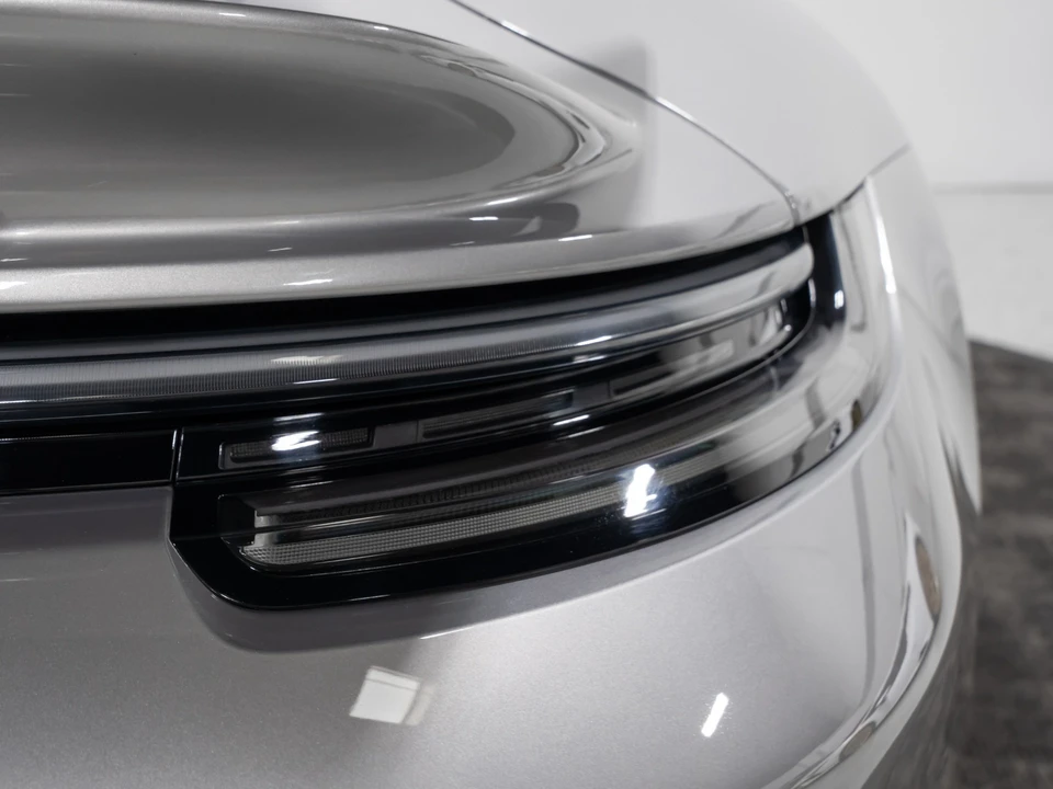 2022 Porsche 911 - Image 27 of 31