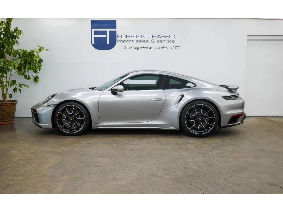 2022 Porsche 992 Carrera - Image 10 of 31