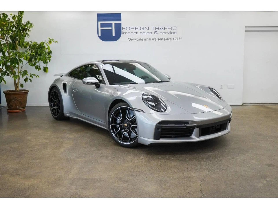 2022 Porsche 992 Carrera - Image 3 of 31