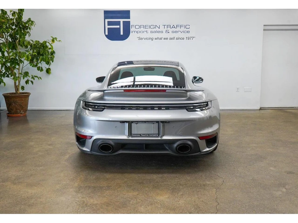 2022 Porsche 992 Carrera - Image 4 of 31