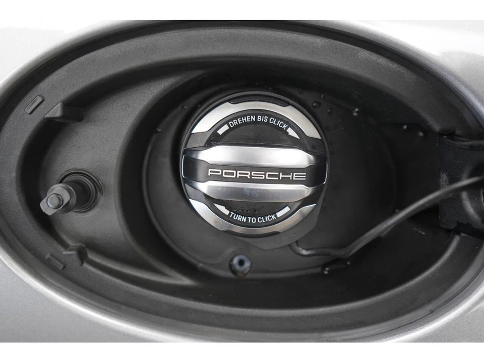 2022 Porsche 992 Carrera - Image 21 of 31