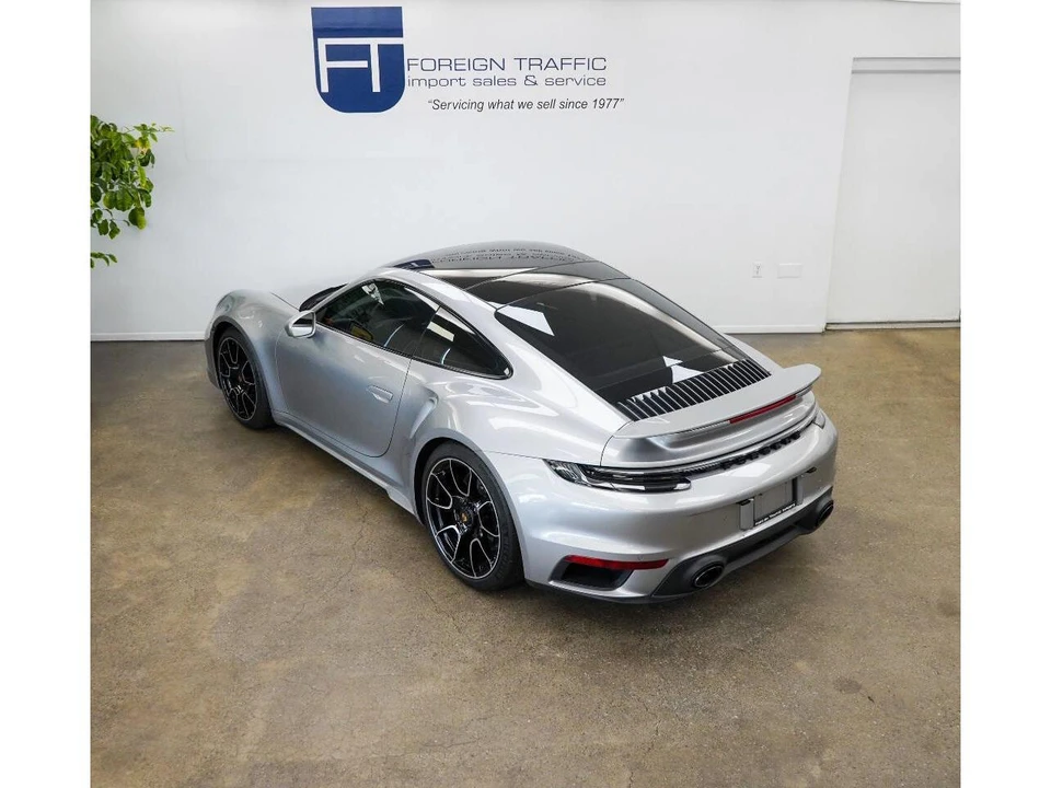 2022 Porsche 992 Carrera - Image 25 of 31