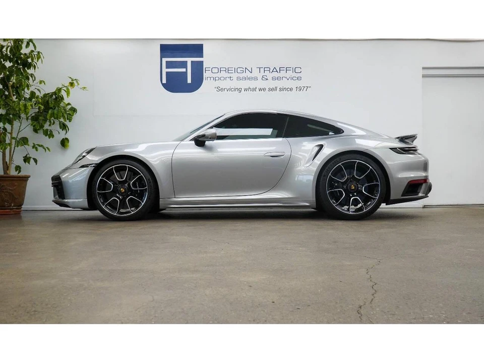 2022 Porsche 992 Carrera - Image 29 of 31