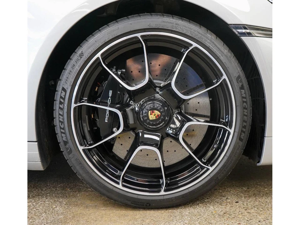 2022 Porsche 992 Carrera - Image 22 of 31