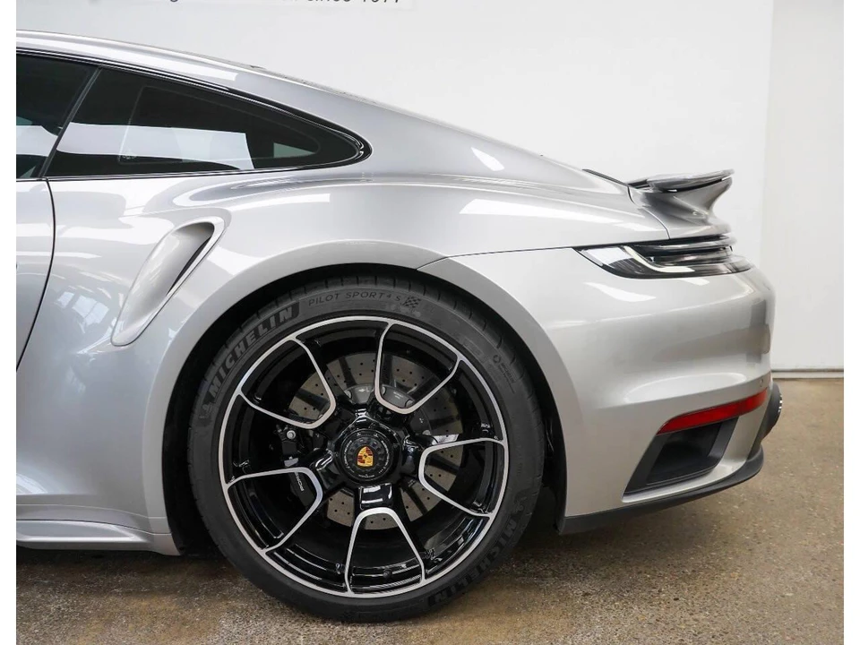 2022 Porsche 992 Carrera - Image 14 of 31