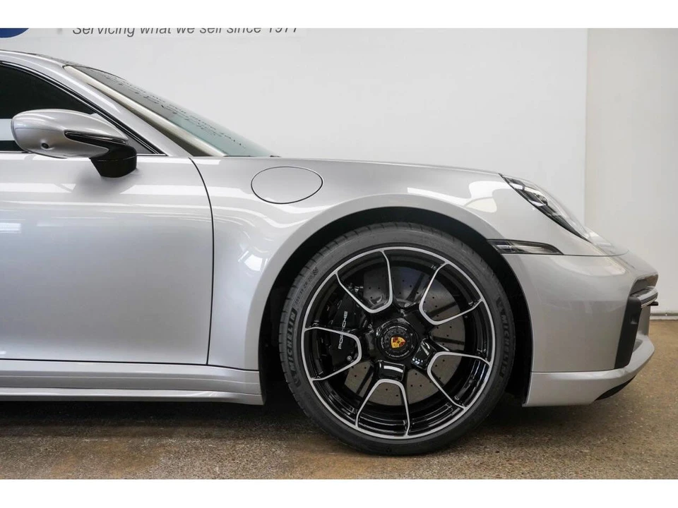 2022 Porsche 992 Carrera - Image 20 of 31
