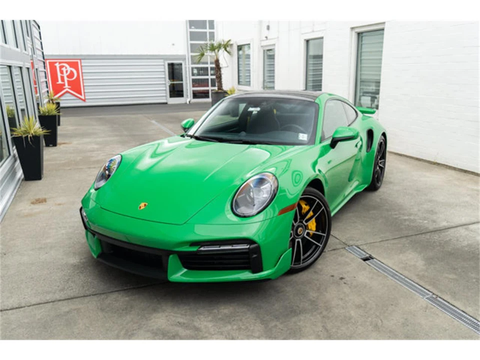 2022 Porsche 992 Carrera - Image 3 of 12
