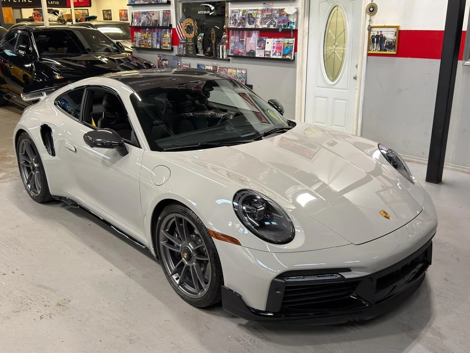 2022 Porsche 992 Carrera - Image 3 of 29
