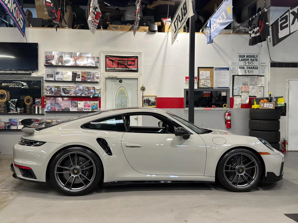 2022 Porsche 992 Carrera - Image 4 of 29