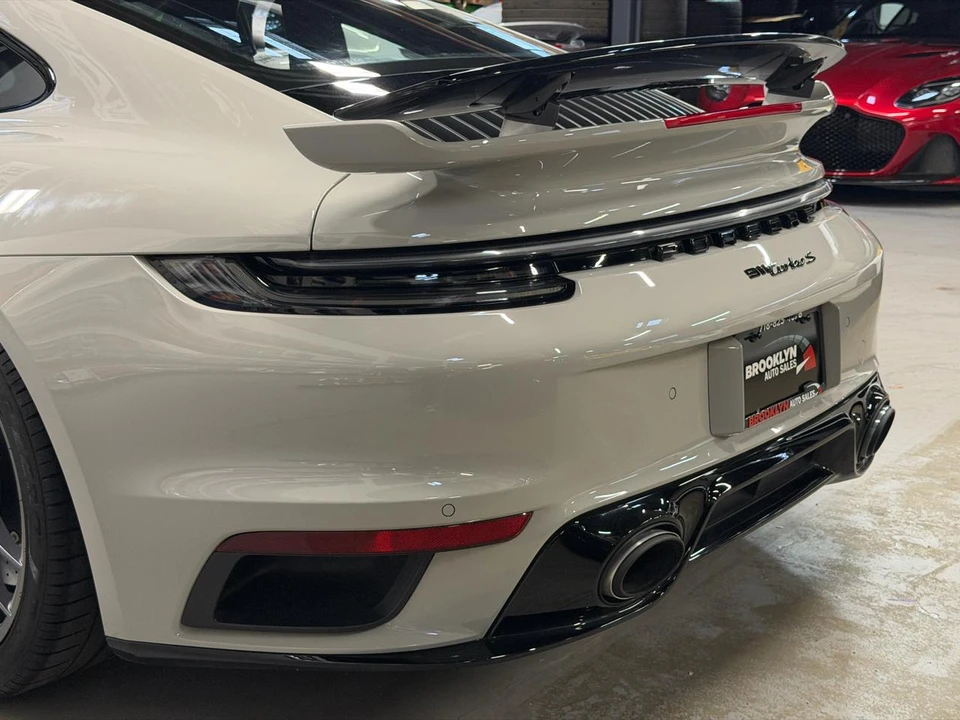 2022 Porsche 992 Carrera - Image 17 of 29