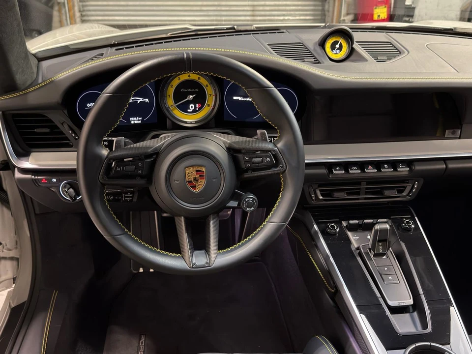 2022 Porsche 992 Carrera - Image 18 of 29