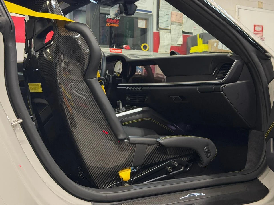 2022 Porsche 992 Carrera - Image 28 of 29