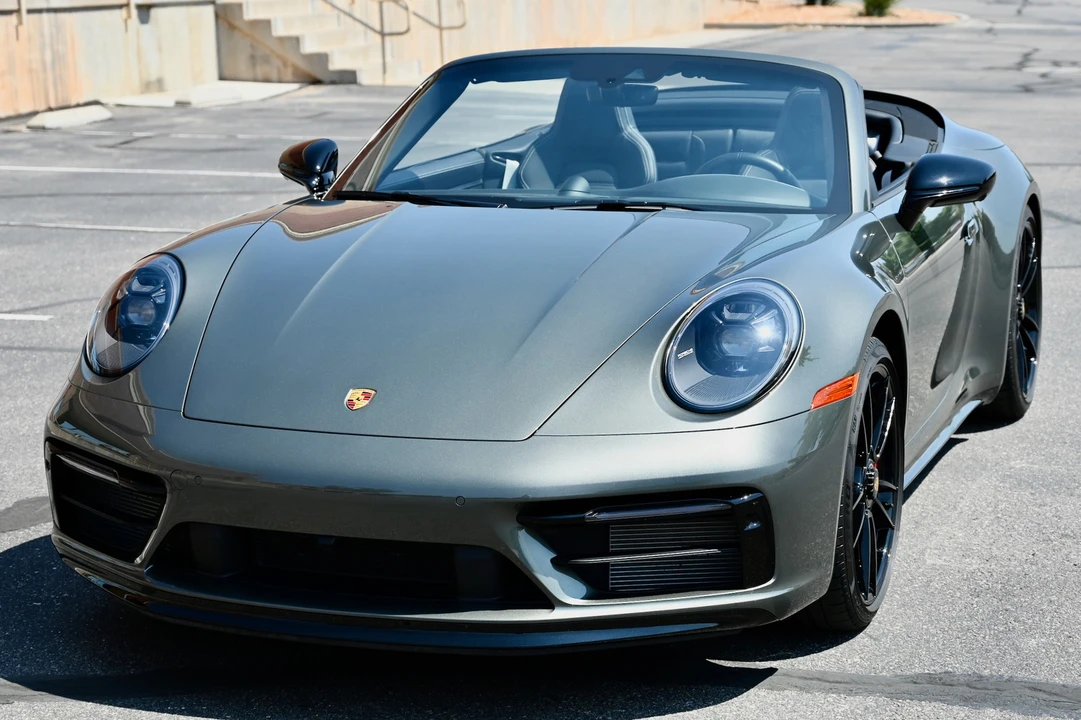 2022 Porsche 992 Carrera - Image 2 of 31